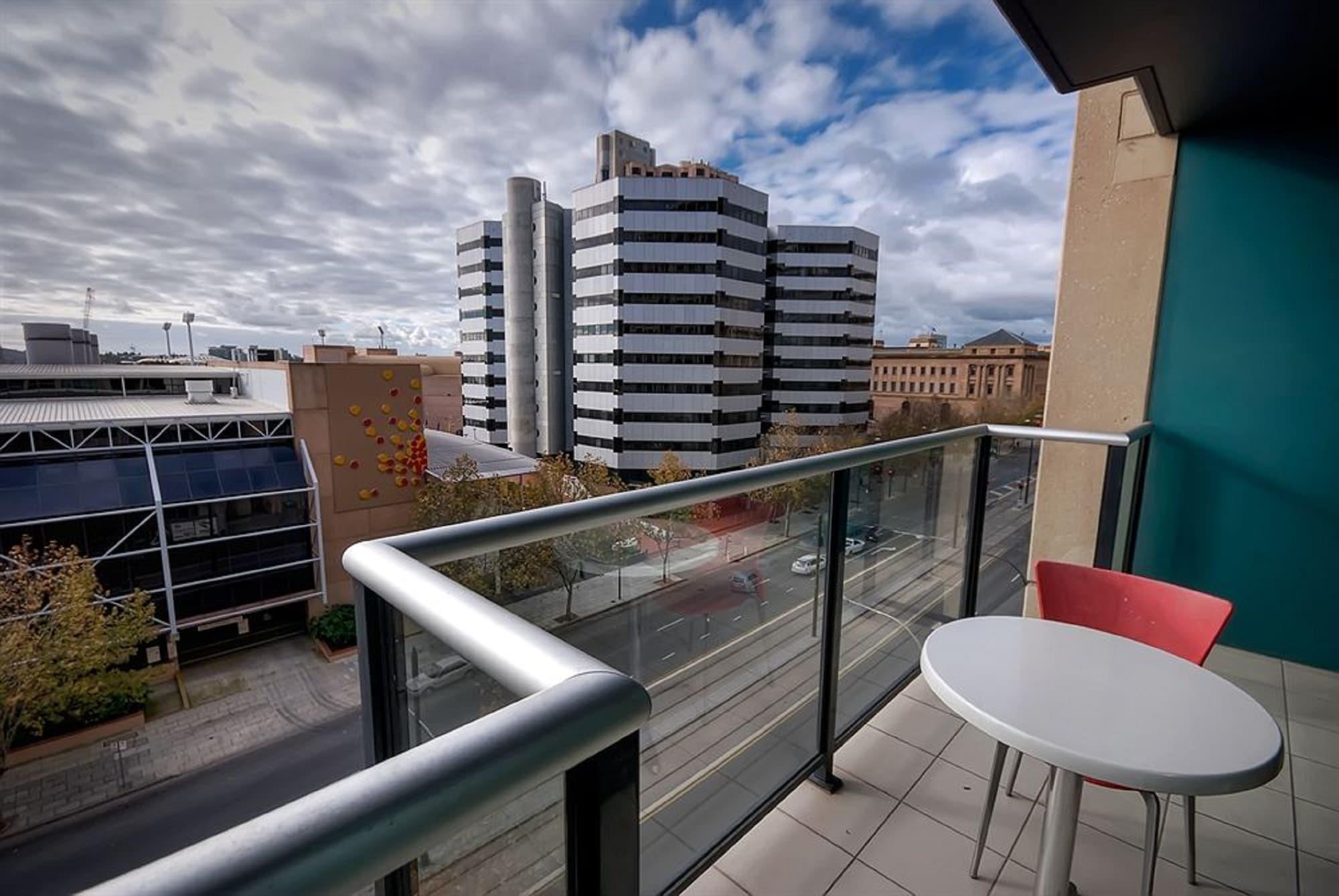 אדלייד La Loft Apartments North Terrace מראה חיצוני תמונה